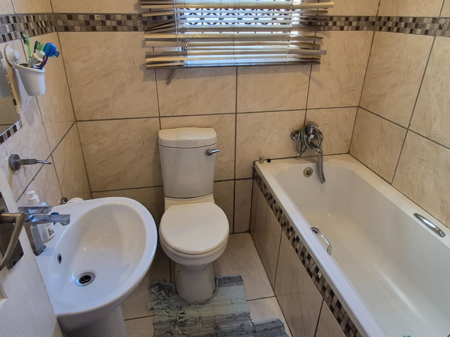 3 Bedroom Property for Sale in Kwadwesi Eastern Cape